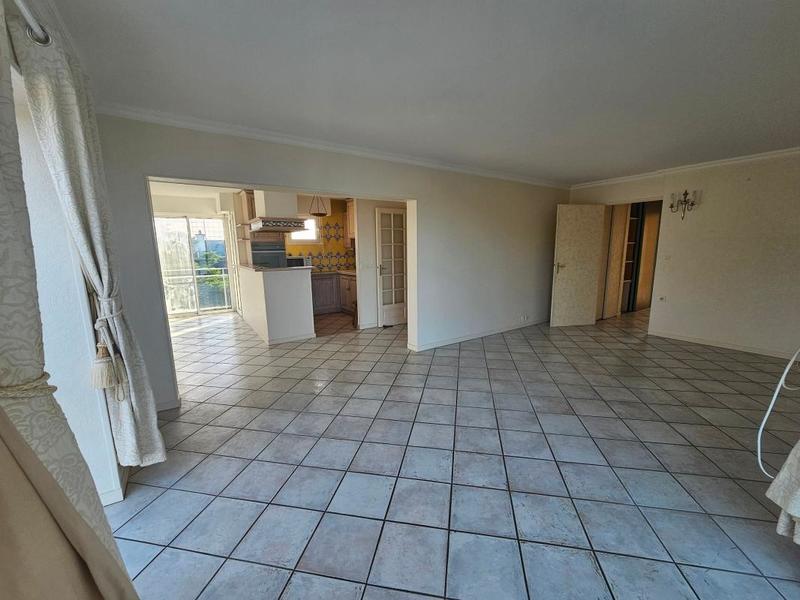 Appartement - 93 m² - 3 pièces