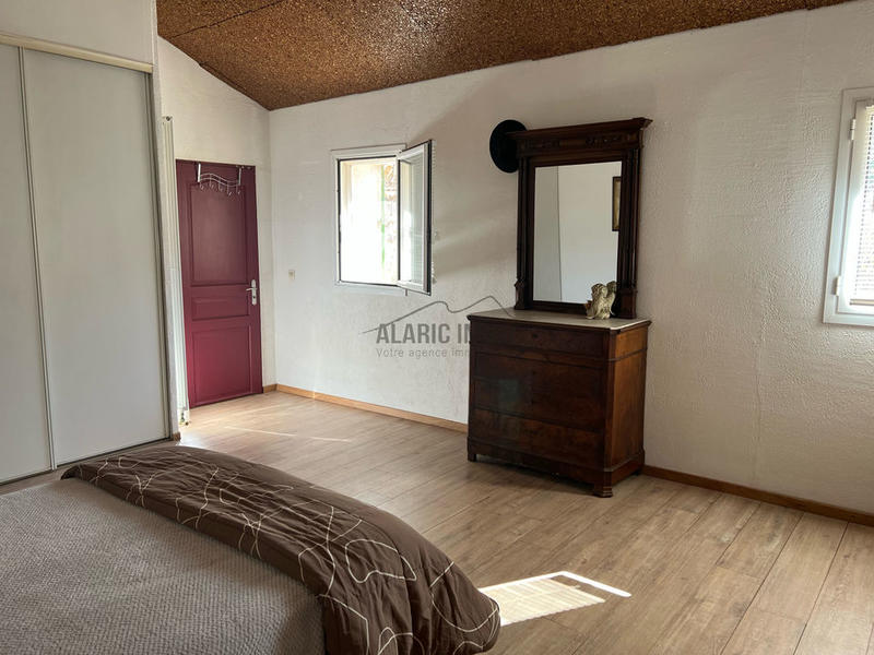 Maison - 219 m² - 8 pièces