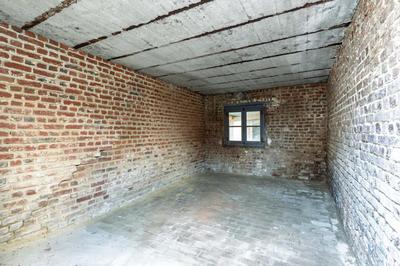 Local d'activité / Entrepôt - 71 m²