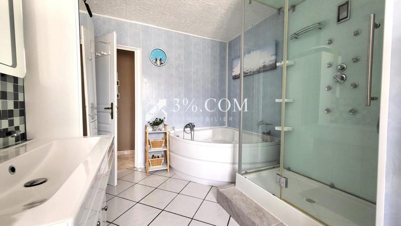 Maison - 125 m² - 7 pièces