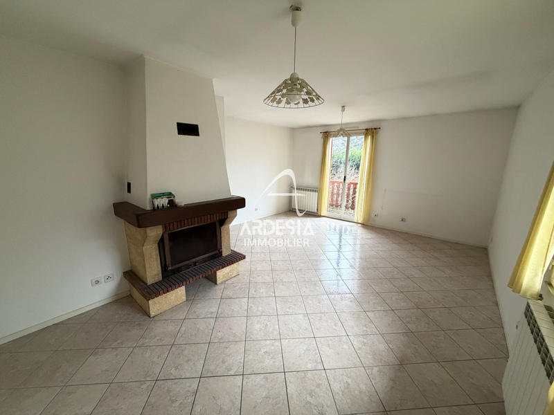 Maison - 104 m² - 4 pièces