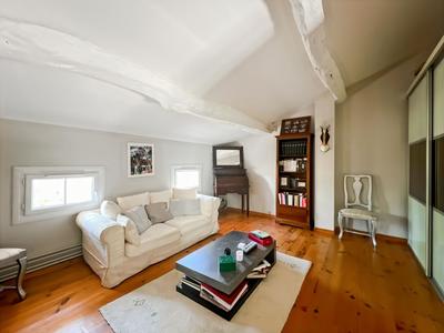 Maison - 235 m² - 6 pièces