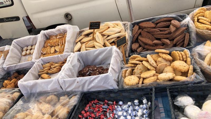 Marché de Sauset les Pins