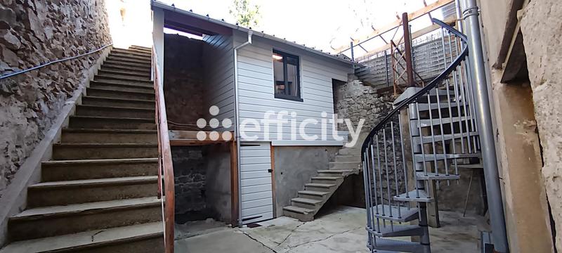 Immeuble - 240 m² - 6 pièces