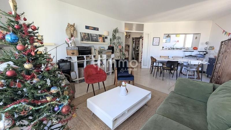 Appartement - 84 m² - 4 pièces