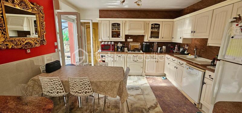 Maison - 163 m² - 7 pièces