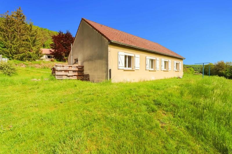 Maison - 93 m² - 4 pièces