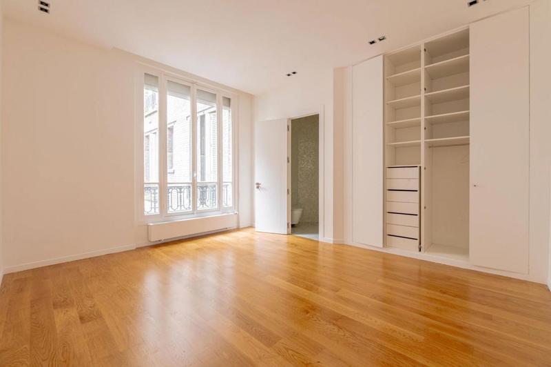 Appartement - 280 m² - 8 pièces