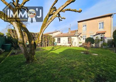 Maison - 105 m² - 5 pièces