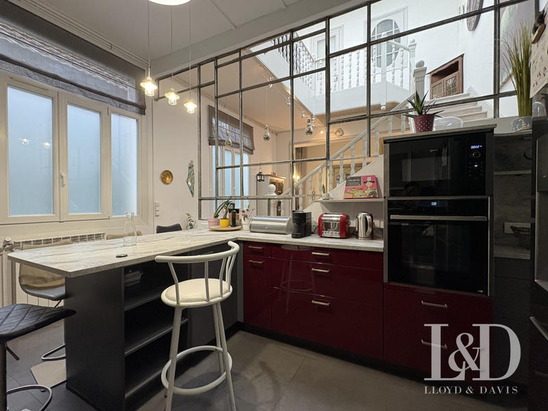 Duplex - 180 m² - 8 pièces