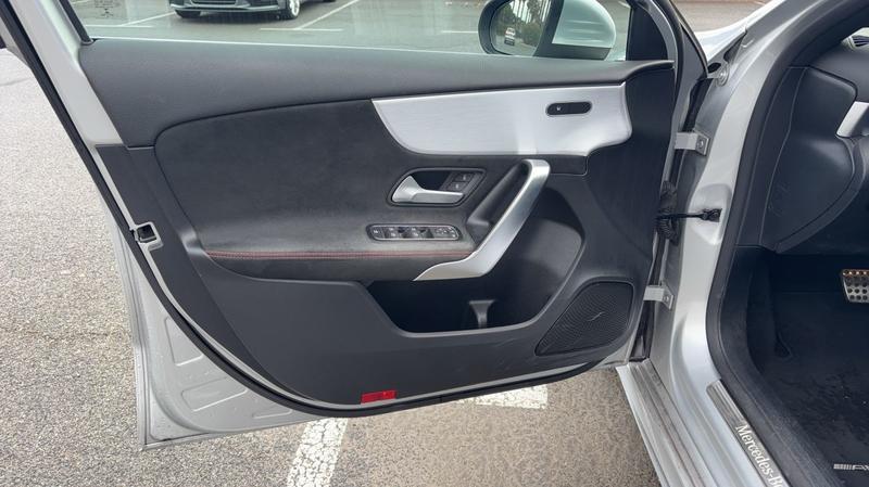 Mercedes Classe a 200 163 7g-Dct Amg Line - Automatique