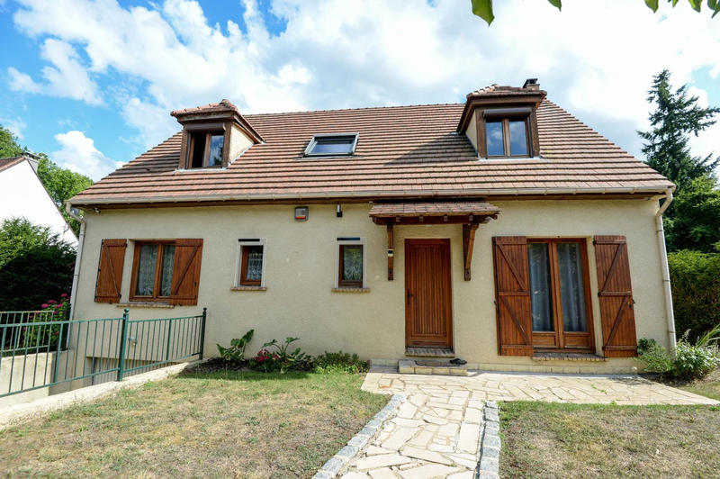 Maison - 142 m² - 7 pièces