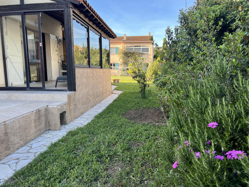 Maison - 104 m² - 5 pièces