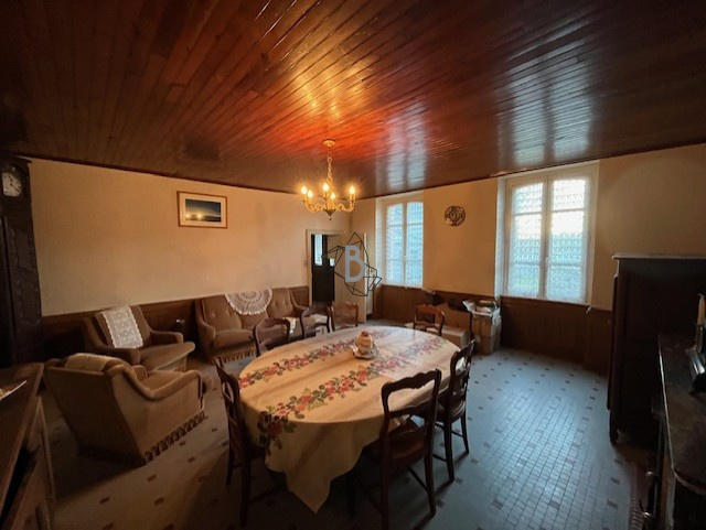 Maison - 170 m² - 5 pièces