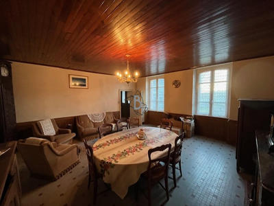 Maison - 170 m² - 5 pièces