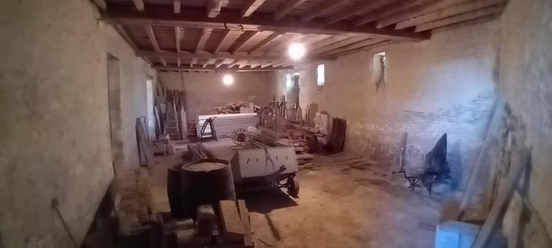 Maison ancienne - 225 m² - 3 pièces