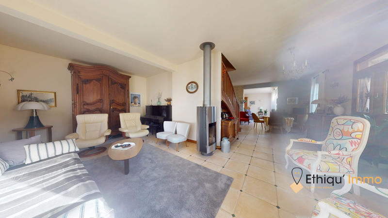 Maison - 170 m² - 5 pièces