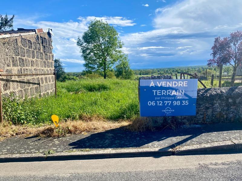 Terrain constructible - 4 560 m²