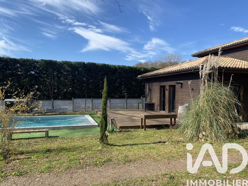 Maison - 161 m² - 7 pièces