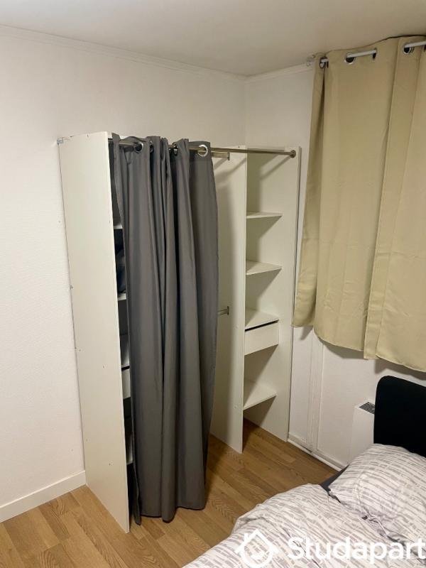 Chambre - 9 m² - 1 pièce