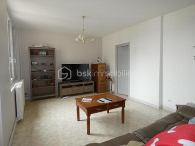 Appartement - 105 m² - 4 pièces