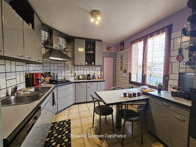 Maison - 88 m² - 3 pièces