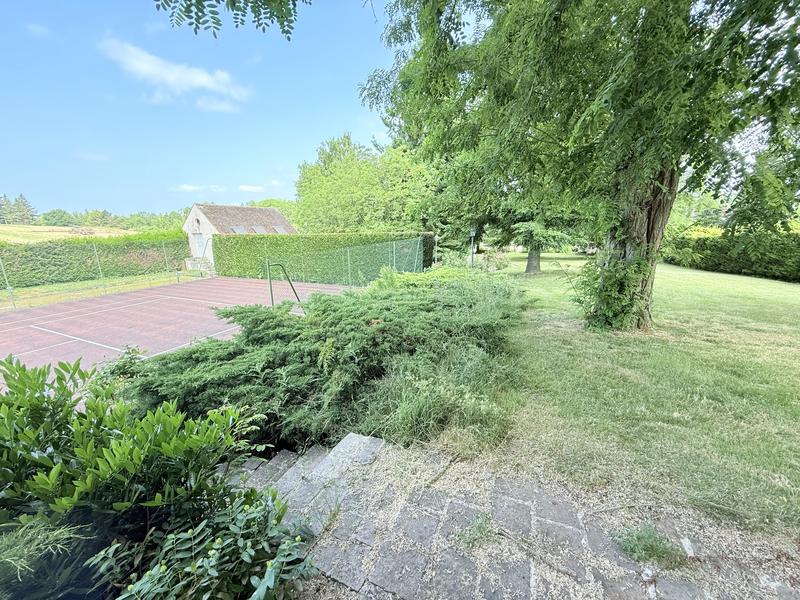 Maison - 350 m² - 9 pièces