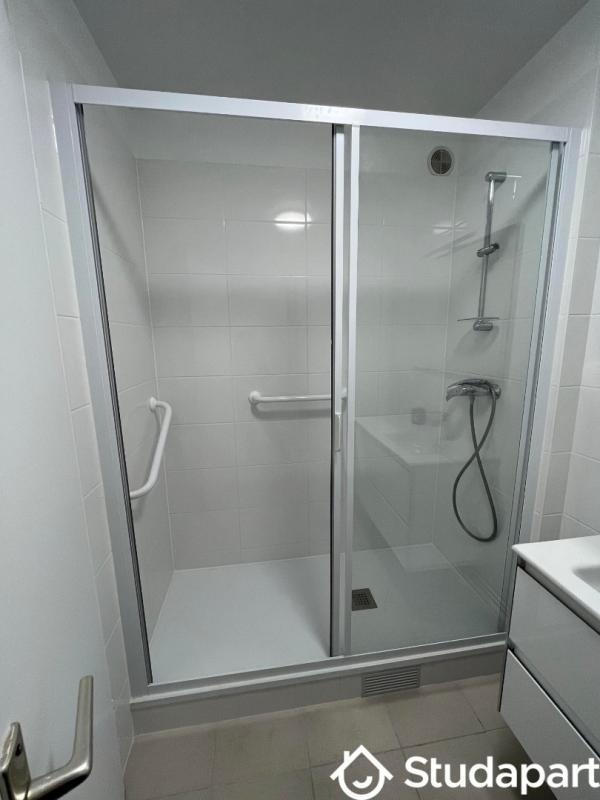 Chambre - 9 m² - 1 pièce