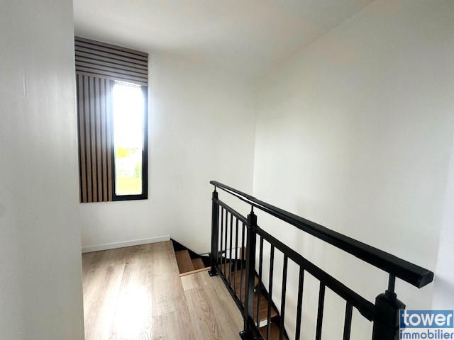 Maison - 122 m² - 4 pièces