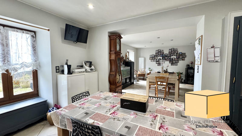 Maison - 175 m² - 7 pièces