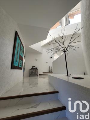 Maison - 280 m² - 9 pièces