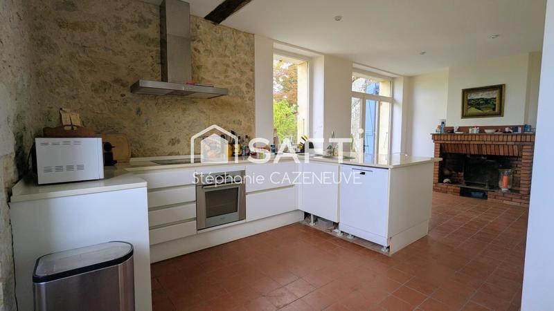 Maison - 233 m² - 9 pièces