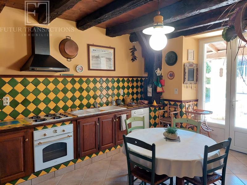 Maison - 137 m² - 6 pièces