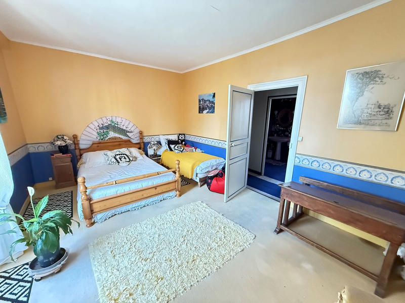 Maison - 321 m² - 7 pièces