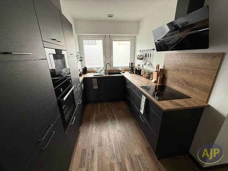 Maison - 158 m² - 7 pièces