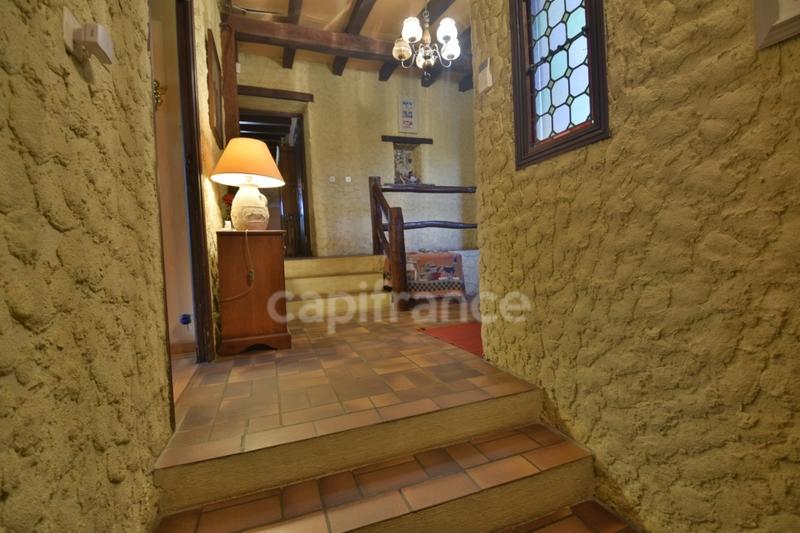 Maison - 217 m² - 6 pièces