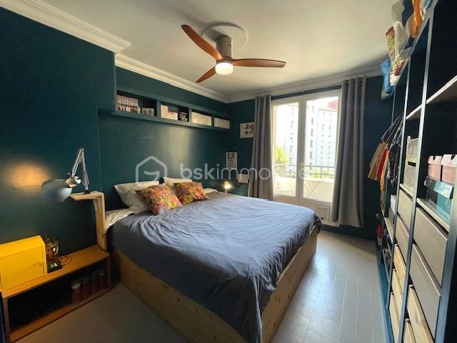 Appartement - 100 m² - 4 pièces