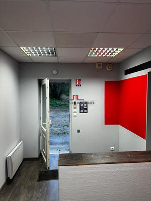 Local commercial - 65 m² - 3 pièces