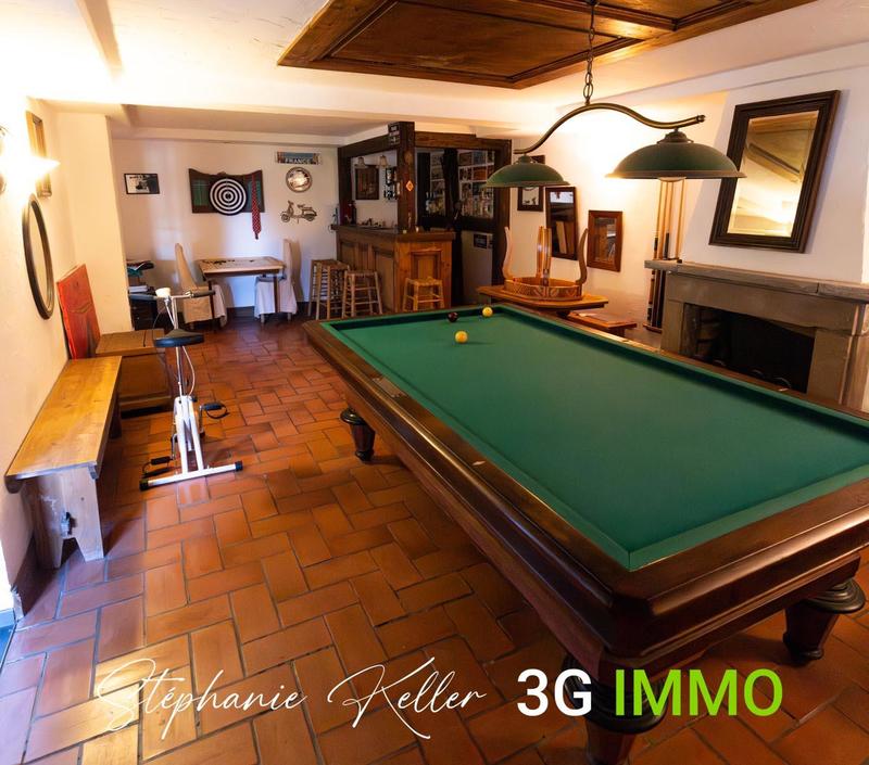 Maison - 266 m² - 8 pièces