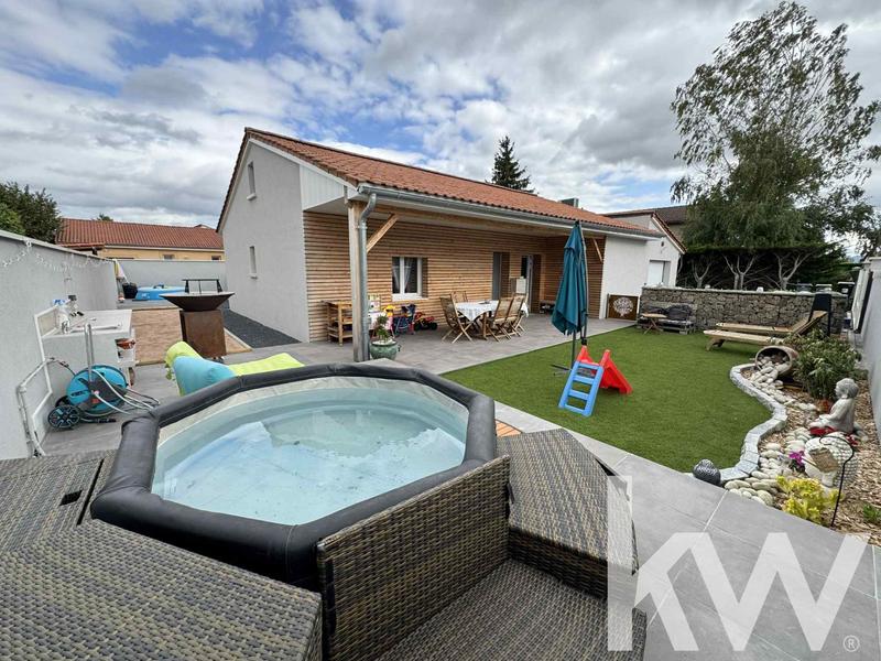 Maison - 142 m² - 5 pièces