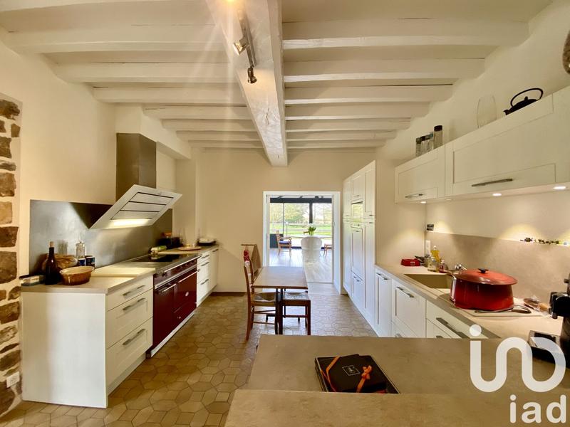 Maison - 322 m² - 11 pièces