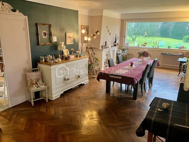 Maison - 299 m² - 8 pièces