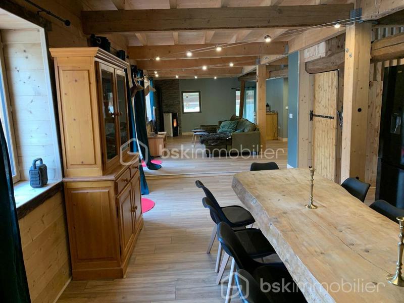 Immeuble - 885 m² - 40 pièces