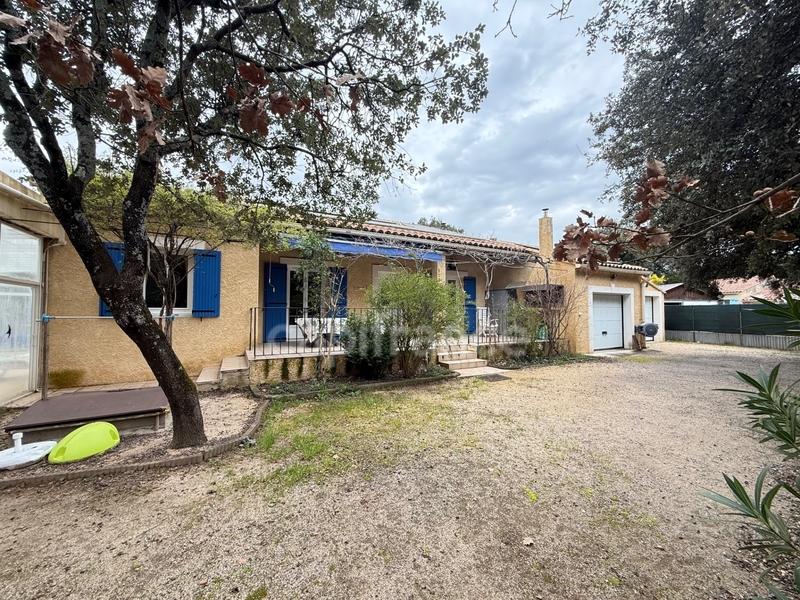 Maison - 102 m² - 5 pièces