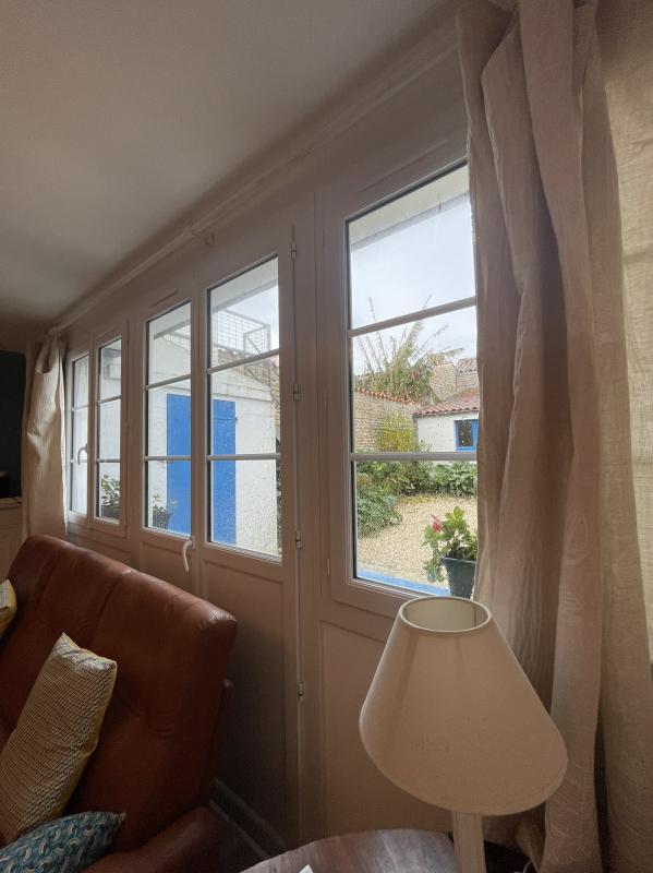 Maison - 220 m² - 9 pièces