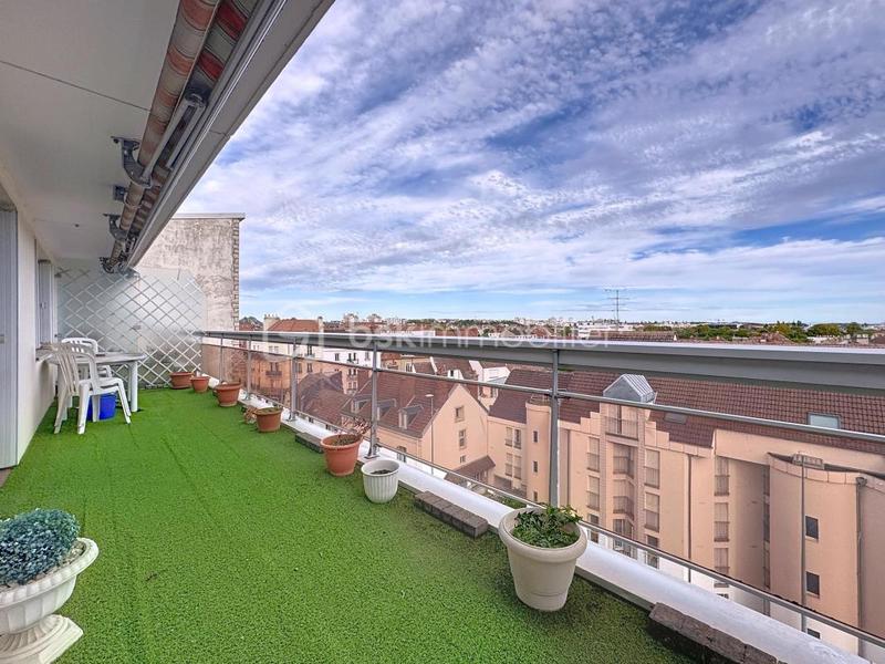 Appartement - 94 m² - 5 pièces