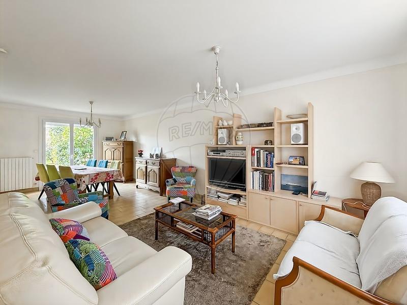 Maison - 96 m² - 5 pièces