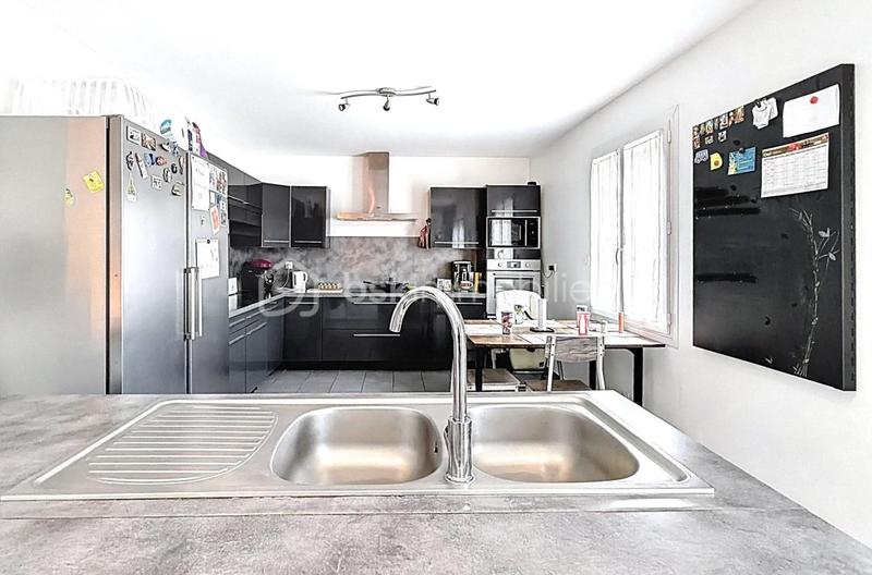 Maison - 135 m² - 5 pièces