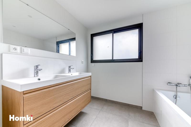 Maison - 147 m² - 6 pièces