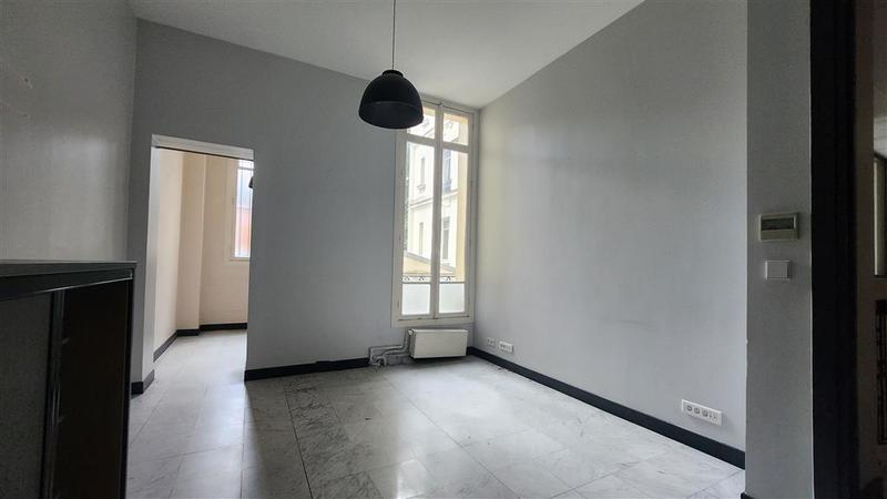 Local commercial - 377 m²